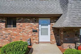 117 Beekman Dr, Agawam, MA 01001 - Photo 2