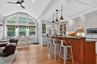 35 Richardson Rd, Belmont, MA 02478 - Photo 4