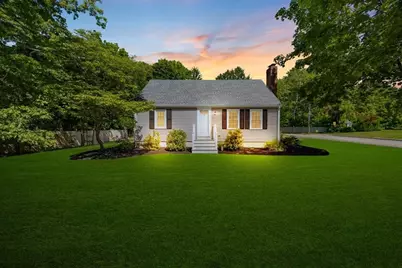 208 Matfield St, West Bridgewater, MA 02379 - Photo 2