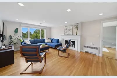 18 Travis Dr, Newton, MA 02467 - Photo 4
