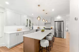 9 Cotton St, Newton, MA 02458 - Photo 6