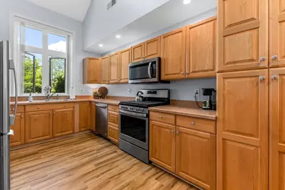 15 Reservoir St #22, Mansfield, MA 02048 - Photo 6