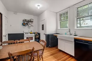 51 Manthorne Rd, Boston, MA 02132 - Photo 16