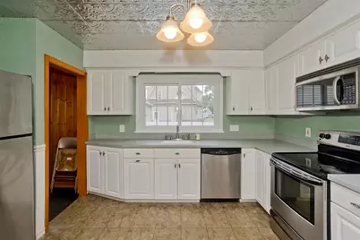 115 Bonneville Ave, Chicopee, MA 01013 - Photo 2