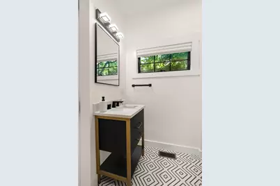 283 Walnut Street, Wellesley, MA 02481 - Photo 20