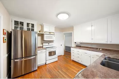 89 Melrose Ave, Needham, MA 02492 - Photo 8