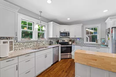 603 Chandler St, Worcester, MA 01602 - Photo 2