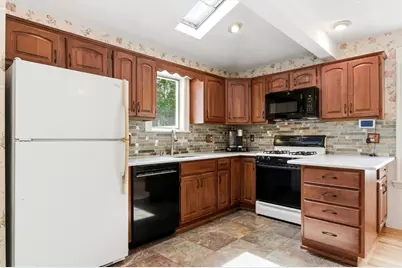 6 Buttonwood Lane, Peabody, MA 01960 - Photo 8