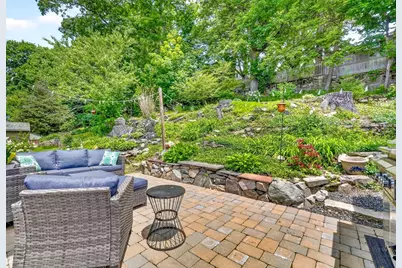 45 Maple Rd, Melrose, MA 02176 - Photo 32