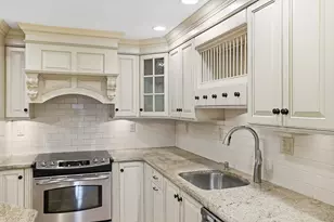35 Casey Cir, Waltham, MA 02451 - Photo 6
