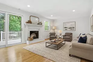 35 Casey Cir, Waltham, MA 02451 - Photo 10
