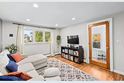 52 Circuit Ave, Weymouth, MA 02188 - Photo 10