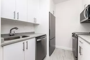 209 W Newton St, Boston, MA 02116 - Photo 4