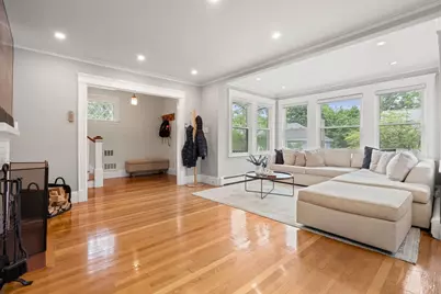 264 Mason Ter, Brookline, MA 02446 - Photo 4