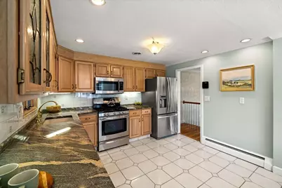 14 Belmont Rd, Burlington, MA 01803 - Photo 10