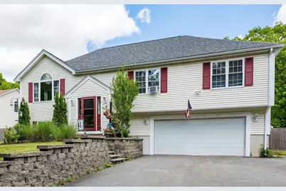 1241 Sharps Lot Rd, Swansea, MA 02777 - Photo 2