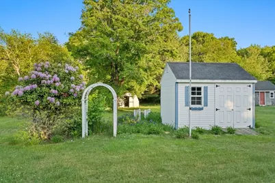 127 Steere St, Attleboro, MA 02703 - Photo 6