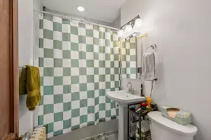 21 Milton, Somerville, MA 02144 - Photo 20