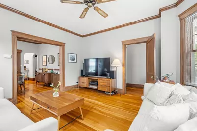 21 Milton, Somerville, MA 02144 - Photo 4