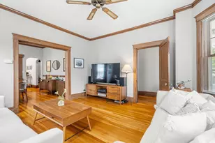 21 Milton, Somerville, MA 02144 - Photo 4