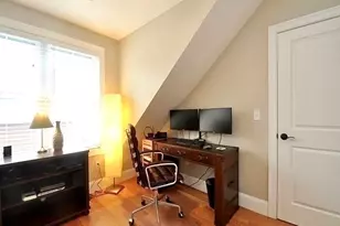 9 Park St, Boston, MA 02122 - Photo 12
