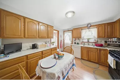 35 Purdue Dr, Milford, MA 01757 - Photo 8
