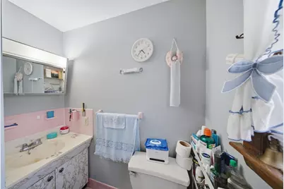35 Purdue Dr, Milford, MA 01757 - Photo 20