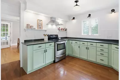 98 Walnut St, North Brookfield, MA 01535 - Photo 16