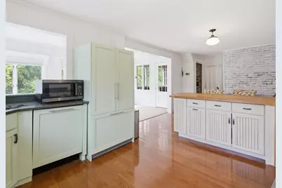 98 Walnut St, North Brookfield, MA 01535 - Photo 14