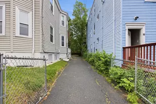 15 Drummond St, Boston, MA 02121 - Photo 14