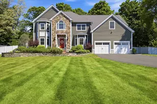 3 Crossman Ln, Danvers, MA 01923 - Photo 2
