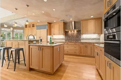 176 Paulson Rd, Newton, MA 02468 - Photo 8