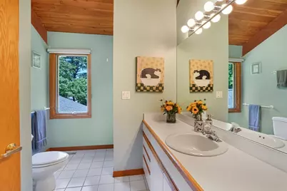 18 Puritan Dr, Oak Bluffs, MA 02557 - Photo 28