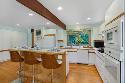 18 Puritan Dr, Oak Bluffs, MA 02557 - Photo 14