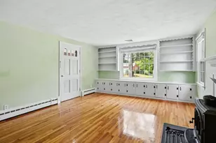 79 Spencer St, Agawam, MA 01001 - Photo 6