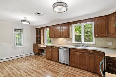 79 Spencer St, Agawam, MA 01001 - Photo 12