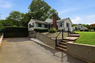 79 Spencer St, Agawam, MA 01001 - Photo 4