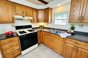 22 Contessa Dr, Springfield, MA 01119 - Photo 6
