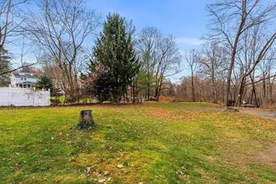 32 Kirby St, Marlborough, MA 01752 - Photo 34