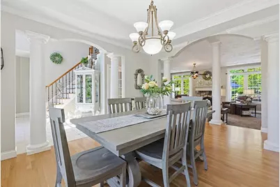 135 Pokanoket Path, Wrentham, MA 02093 - Photo 4