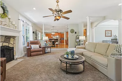 135 Pokanoket Path, Wrentham, MA 02093 - Photo 10