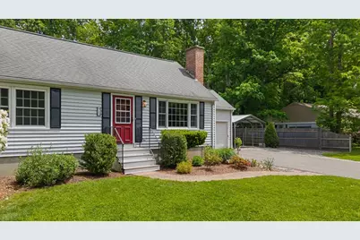 13 Greenwood Ave, Dudley, MA 01571 - Photo 6
