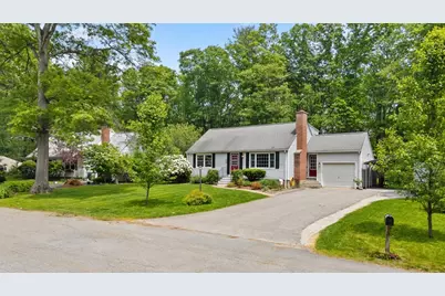 13 Greenwood Ave, Dudley, MA 01571 - Photo 4