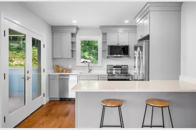 20 Bellair St #A, Lynn, MA 01902 - Photo 2