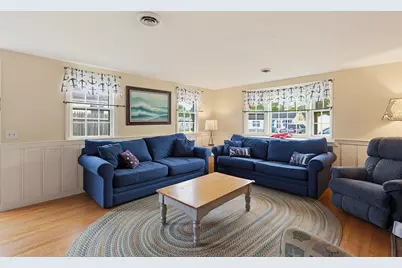 10 Holiday Ln, Dennis, MA 02639 - Photo 4