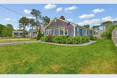 10 Holiday Ln, Dennis, MA 02639 - Photo 30
