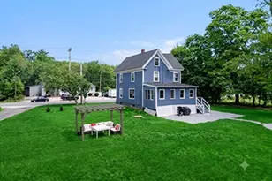 83 Elm St, Salisbury, MA 01952 - Photo 2