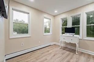 83 Elm St, Salisbury, MA 01952 - Photo 24
