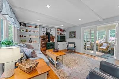 579 Walnut St, Bridgewater, MA 02324 - Photo 6