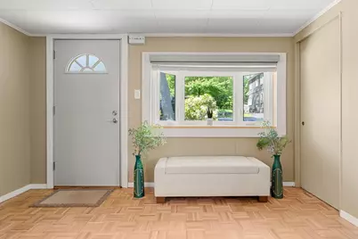 25 Wonderland Ave, Saugus, MA 01906 - Photo 4